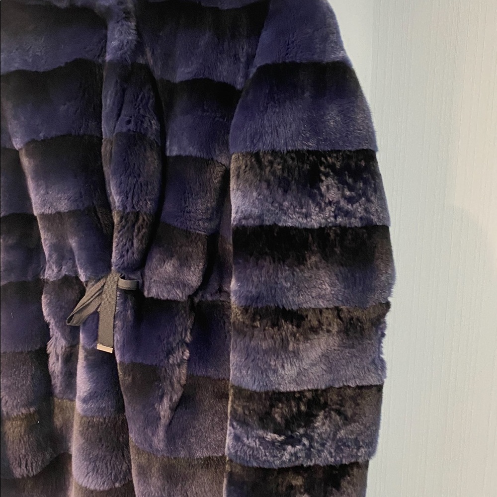 Fur Coat - Picture 7 of 14